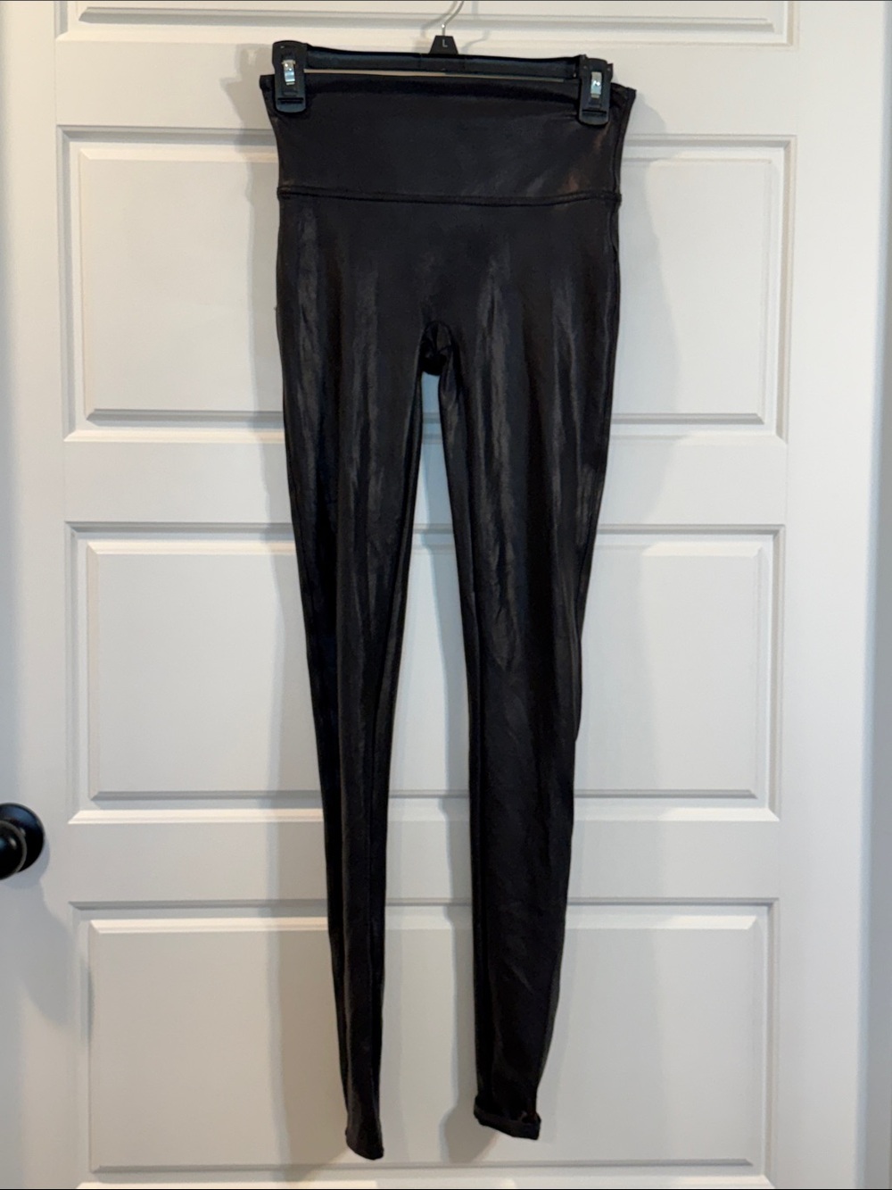 SPANX Faux Leather Leggings in Black medium - Picture 5 of 7